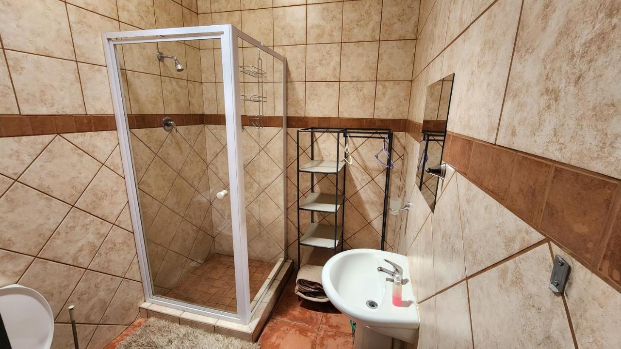 Casa Feliz Hotel Мокопане Екстериор снимка