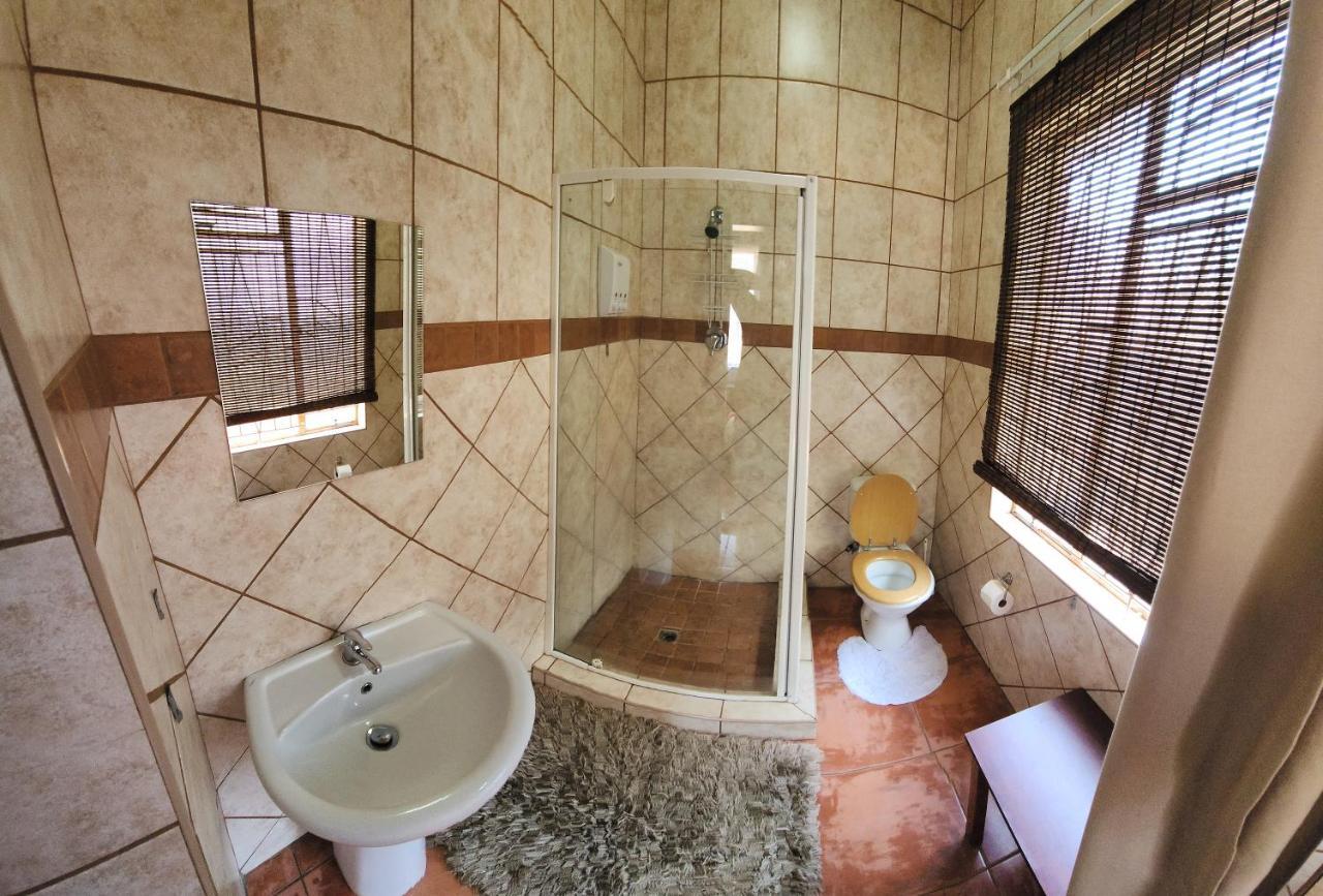 Casa Feliz Hotel Мокопане Екстериор снимка