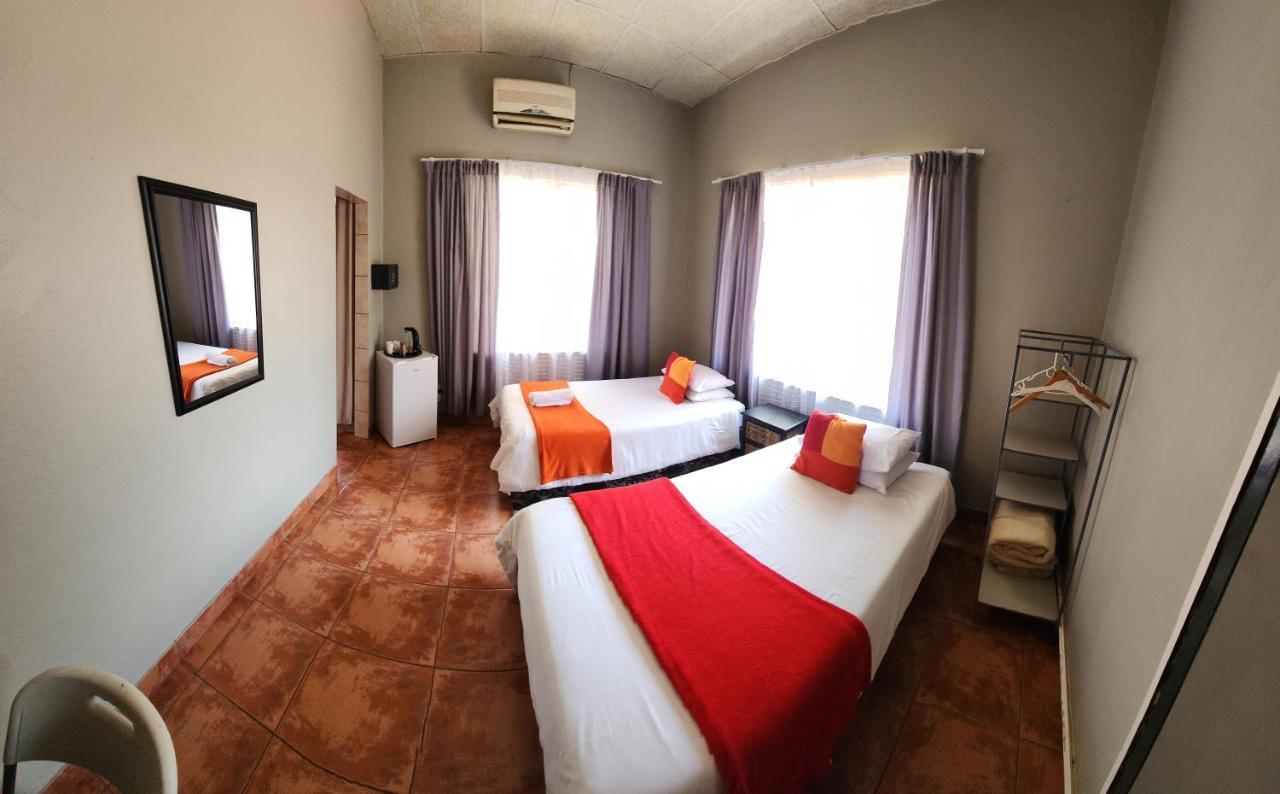 Casa Feliz Hotel Мокопане Екстериор снимка