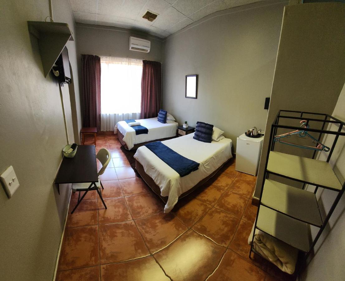 Casa Feliz Hotel Мокопане Екстериор снимка