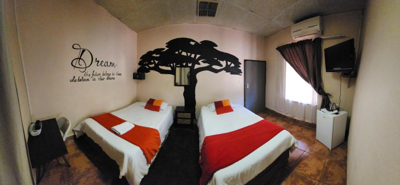 Casa Feliz Hotel Мокопане Екстериор снимка